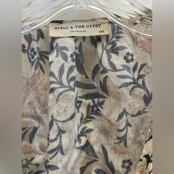SOLD Spell and the gypsy collective top. - Picture 5 of 5